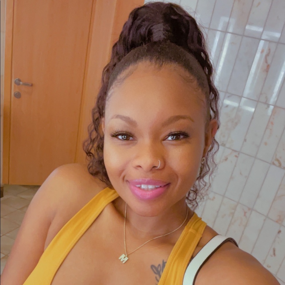 Meet your Posher, Mariah
